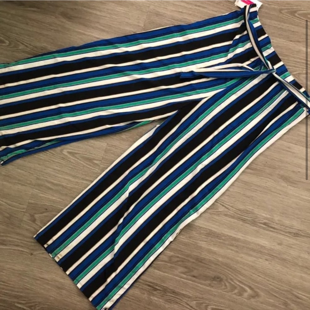 NWT| Stripped Wide Leg Pants - Picture 3 of 7